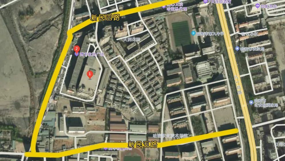 该地块位于哈密市伊州区博丰建材市场东侧,规划支路南侧(f-11-02)