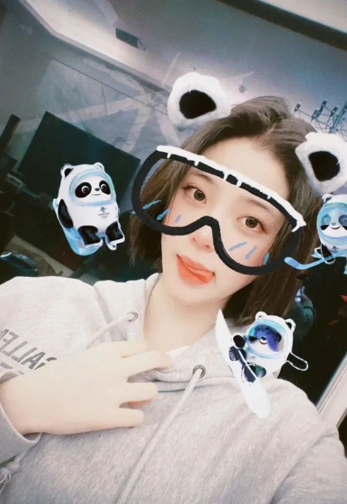 可爱女孩欧阳娜娜的日常并不昂贵