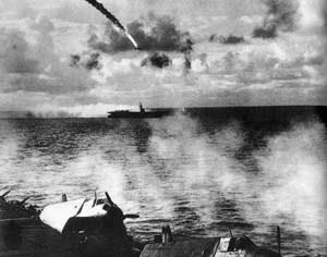 泗水海战1942年2月22日,日军第48师团搭乘着41艘登陆船上,从巴厘岛