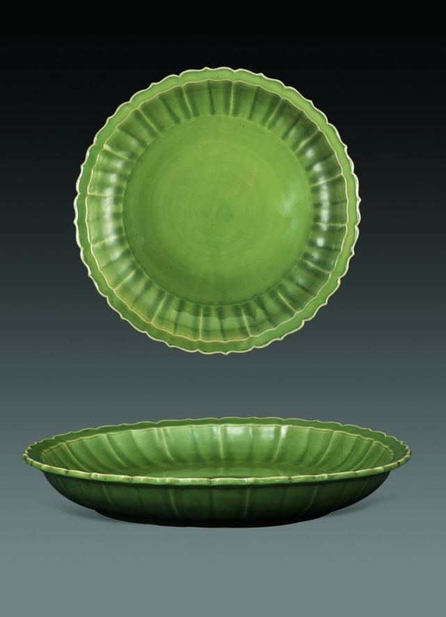 龍泉窑粉青青釉大碗 中囯古美術 茶碗 Antique ホビー・楽器・アート 龍泉窑粉青青釉大碗 中囯古美術 茶碗