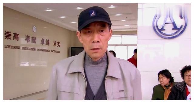 李亘我的父亲李雪健患癌18年生不如死母亲的话让他重新振作