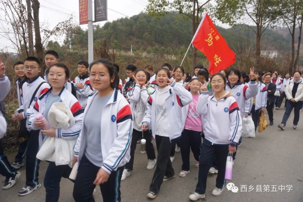 西乡五中研学踏青樱桃花海