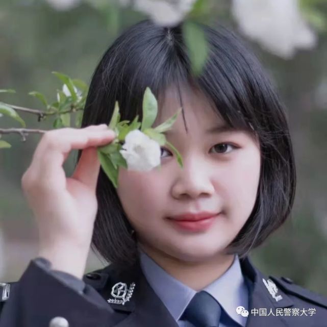 愿岁月的旖旎,撑开你所有的斑驳在无尽的逆流中乘风破浪在平凡的日子