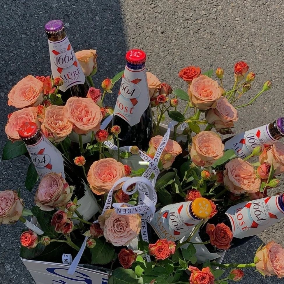 背景图今天又收到喜爱的花吗