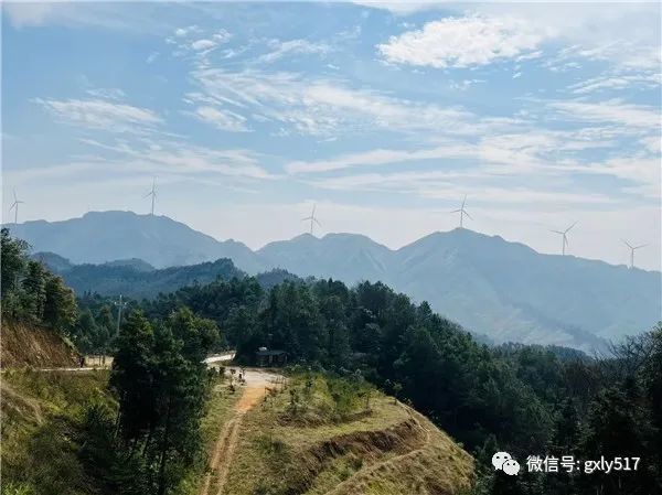 网红户外登山圣地横州大圣山登山徒步一日游