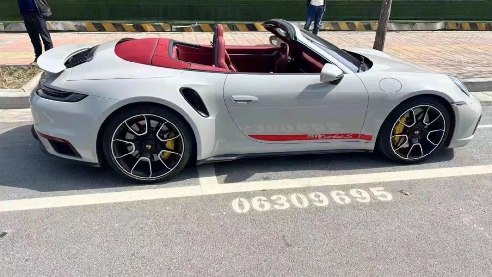 992turbos敞篷,全车原版原漆!保时捷 911 gt2rs 19年,仅6800km 3.