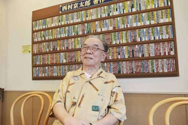 (图源:yahoo)日本推理作家西村京太郎因肝癌于3日去世,享年91岁.