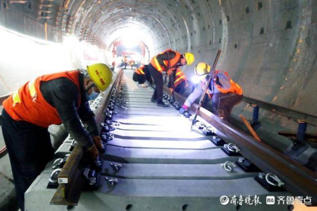 提前20天，青岛地铁4号线全线贯通，施工创下多个“第一”_腾讯新闻