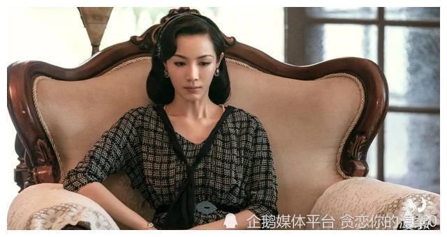 张楠颜值为表态度为里她从甜妹到拽姐的进阶稳了