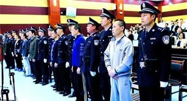 "刘维一声令下,周政命丧黄泉;刘维一声令下,陈富伟等三人横尸街头