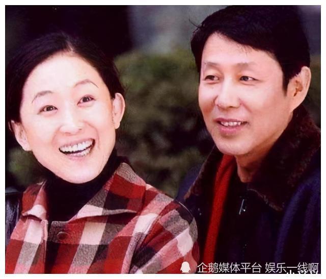 女星陈瑾与哥哥一辈子不婚不育却被传介入男演员婚姻珠宝论筐数