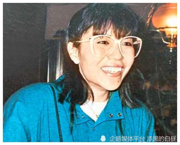 谭咏麟晚节不保71岁出轨23岁女粉丝丁克15年却与情妇生儿子