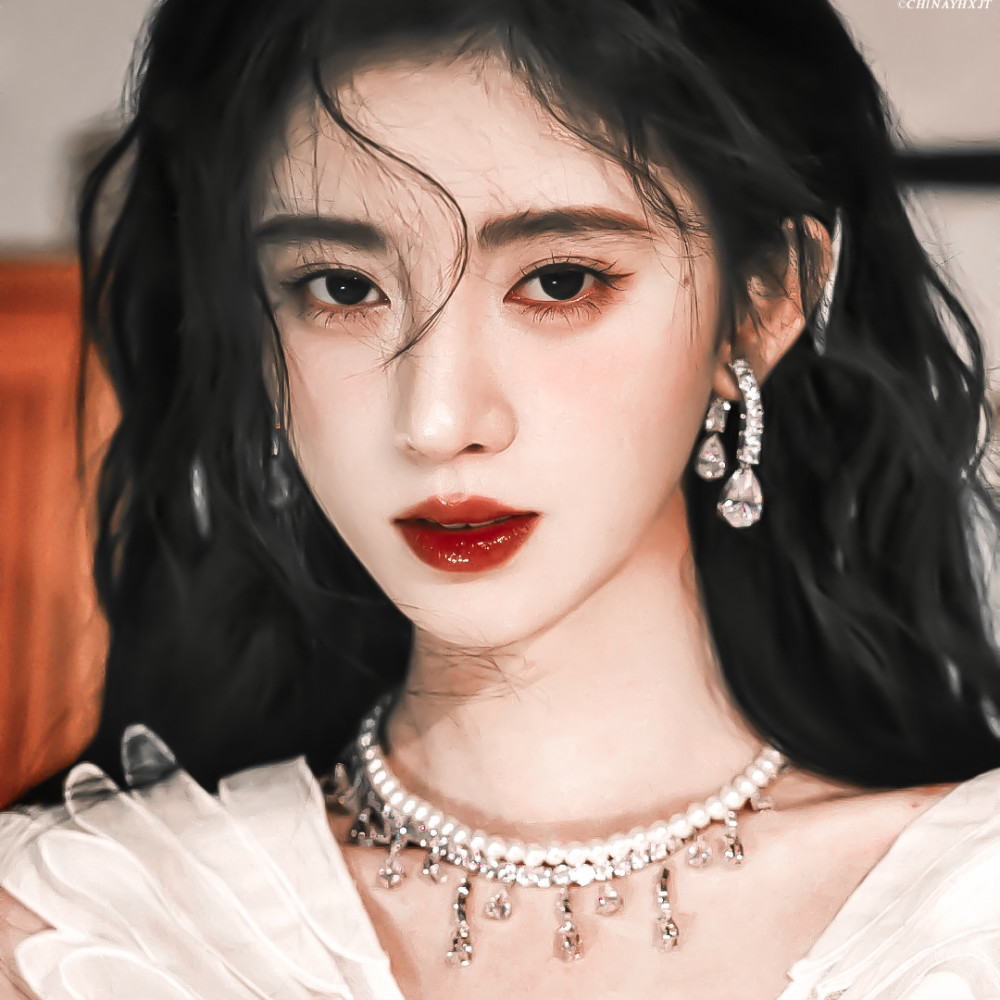 鞠婧祎超美头像