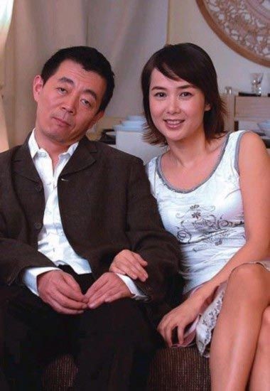 导演狙杀手张静初42岁依然单身直言对婚姻有恐惧