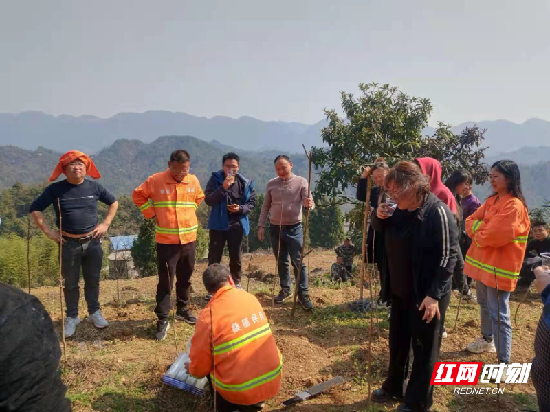 桑植县官地坪镇农村里的专职消防队