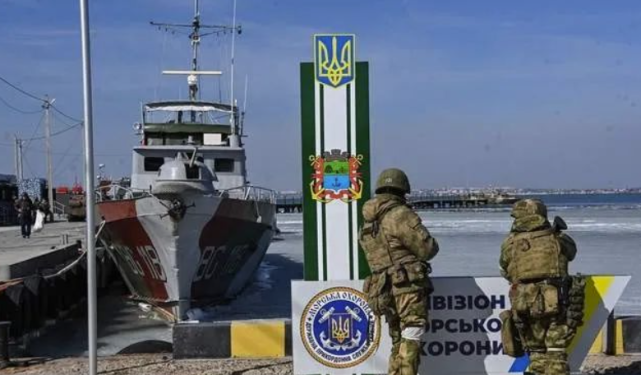 乌克兰海军全军覆没,13艘"主力舰"在港口被俘,船员早已跑路