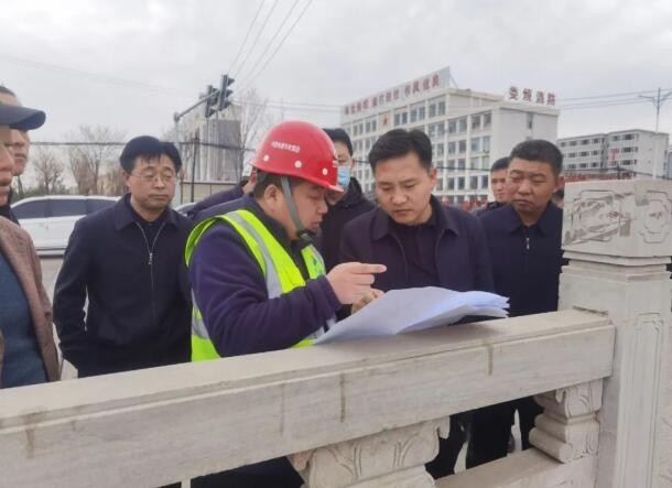 娄烦县县长景博督导推进涧河水生态西延项目建设