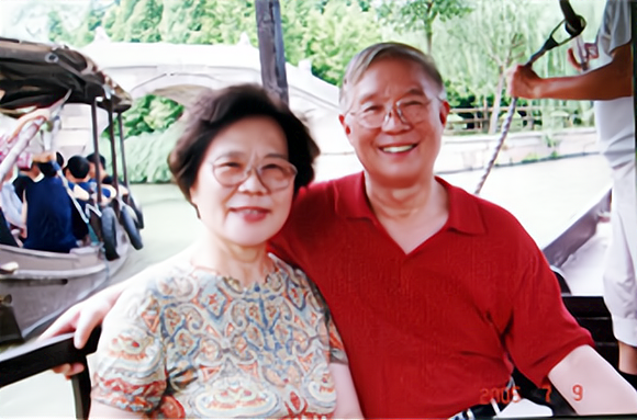 雍西:女儿是韩红,我再婚后让她享受到父爱,现在只希望她能成家
