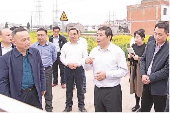 滁州市委书记许继伟调研督导突出生态环境问题整改工作并开展总河长巡