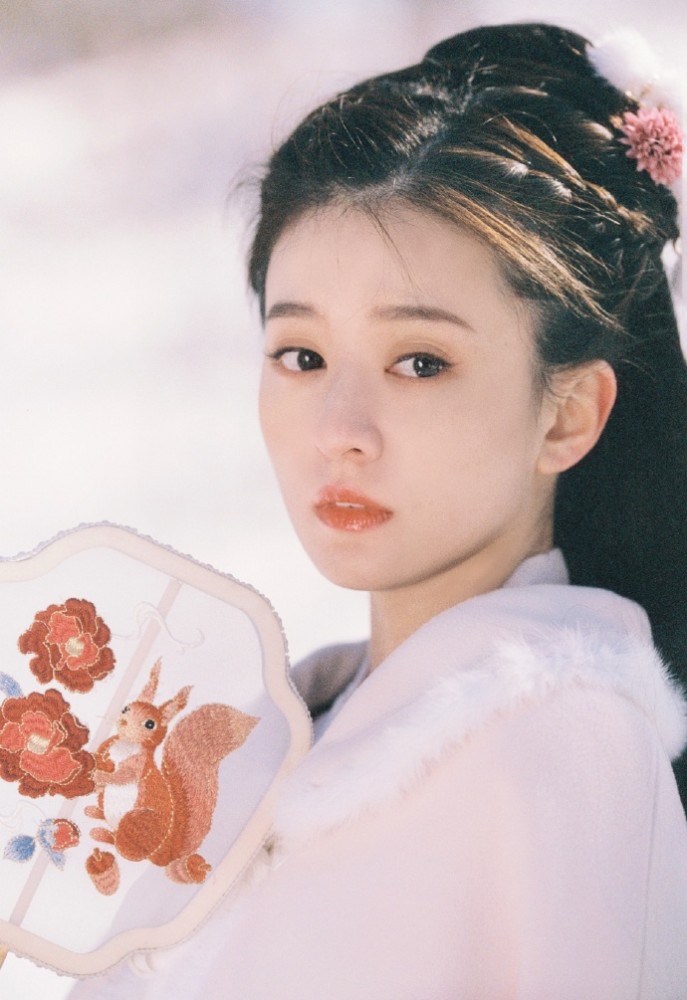 亦卷古月镜头下的乔欣美女多接点古装剧吧