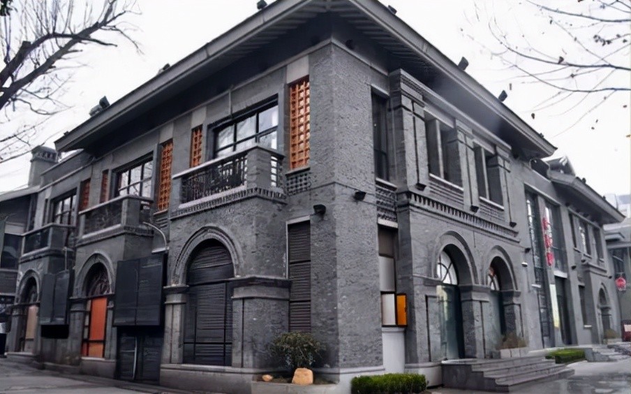 南京1912街区是南京历史上保存和发展最好的民国时期的老建筑.
