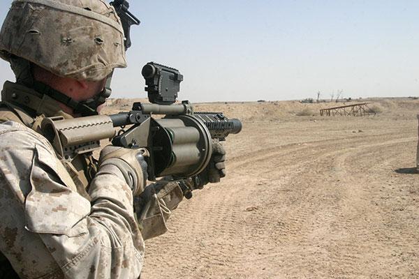 mgl是被美军特种部队和美国海军陆战队一起使用的手持式6发榴弹发射器