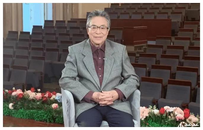 歌唱家李光羲告别式现场曝光遗照灿笑眉目慈祥亲友悼念气氛凝重