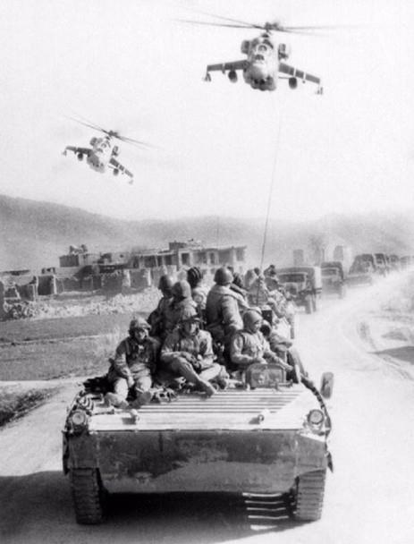 1989年2月15日,苏军乖乖撤出了阿富汗,阿富汗战争就此终结.