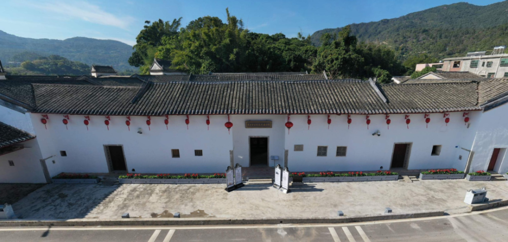 叶亚来故居位于惠州市惠阳区秋长街道周田村,是清代"吉隆坡王"叶亚来