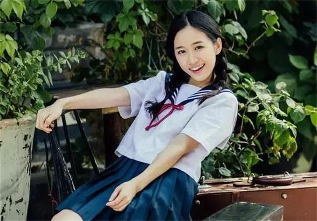 巴啦啦小魔仙严莉莉扮演者刘美含在考北大研究生如今美成这样
