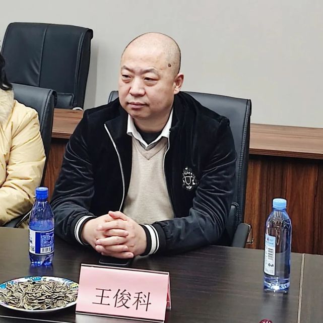 北京陕西企业商会常务副会长兼秘书长王俊科充分肯定了新华优品1017