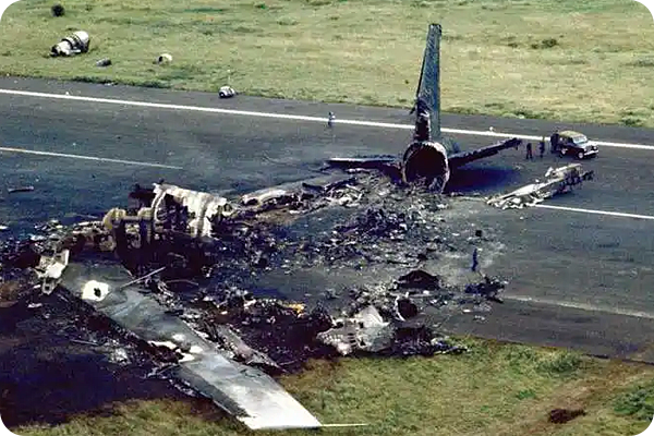 飞机是如何出现事故的盘点近代史上最严重的十个空难
