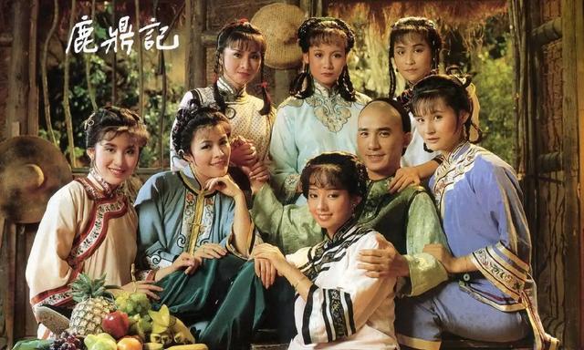 您没看错,这版本的韦小宝,是由香港女演员文雪儿反串出演的.
