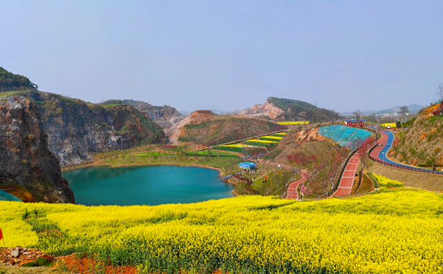 废弃矿区变身"稻城亚丁 江夏灵山生态文化旅游区披彩归来