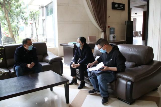 贵州赤水市委常委,市纪委书记,市监委主任聂珍玉率队督导疫情防控工作