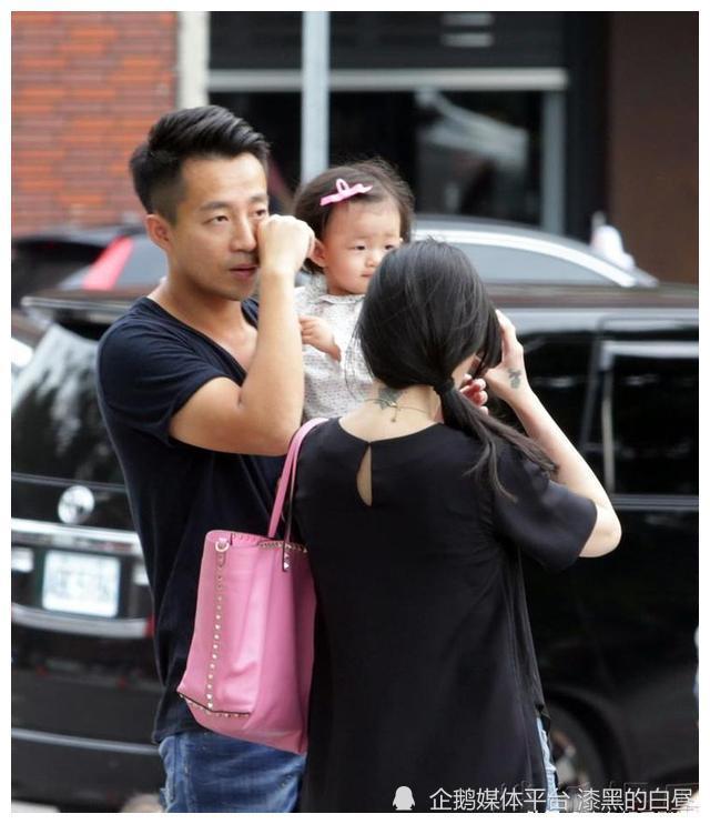 汪小菲母亲张兰失去家业我没掉一滴泪儿子离婚却让我哭肿眼睛
