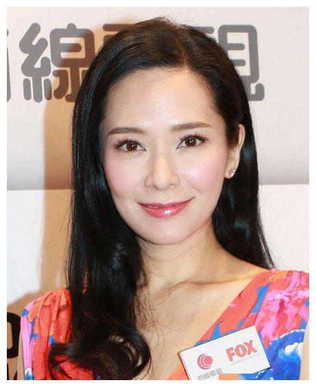 贤妻港姐郭羡妮舍弃豪门下嫁河南农村为农村公婆买房