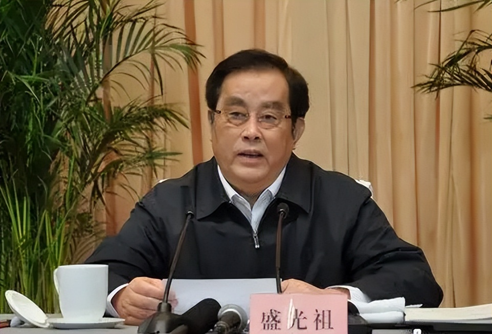 原铁道部最后一任部长原中国铁路总公司首任总经理盛光祖被查五年半前