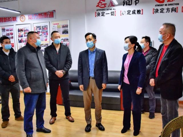 摄影/朱文捷3月24日下午,湘潭市委副书记,统战部部长刘扬带队前往雨湖