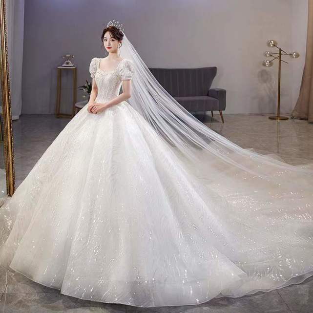 不一样的身材比例如何选新娘婚纱?