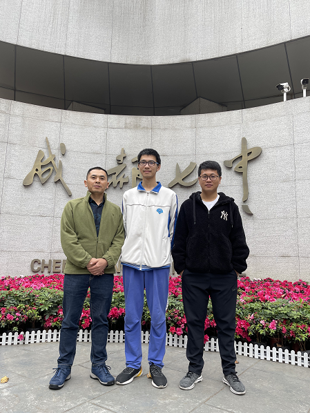 专访时隔11年成都七中学生再次拼进亚洲物理奥赛国家队