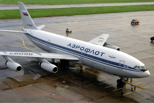 货机改客机,俄罗斯恢复伊尔86飞机运行,飞行机组数量将翻倍