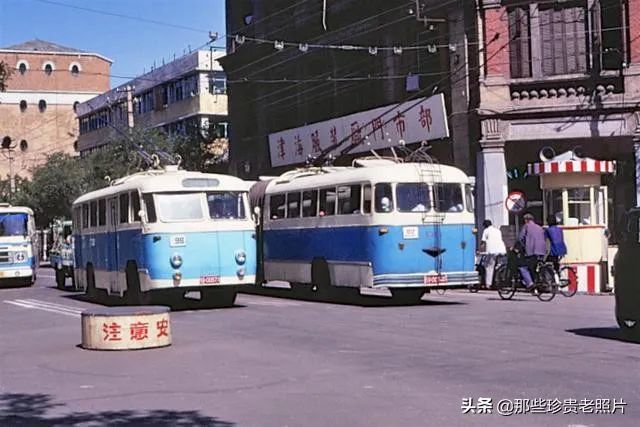 一组80年代全国各地的公交车老照片有你所在的城市吗