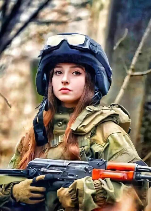 俄军俘虏大批乌克兰女兵 个个貌美如花