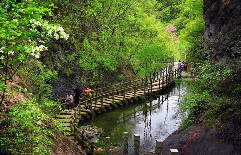 千里江山只此青绿陕西商州秦岭江山景区3月31日开园门票限时免