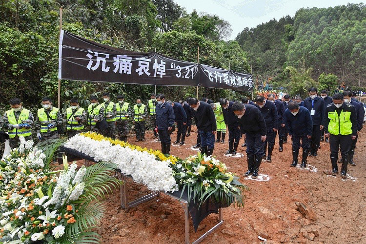 哀悼mu5735航班遇难成员