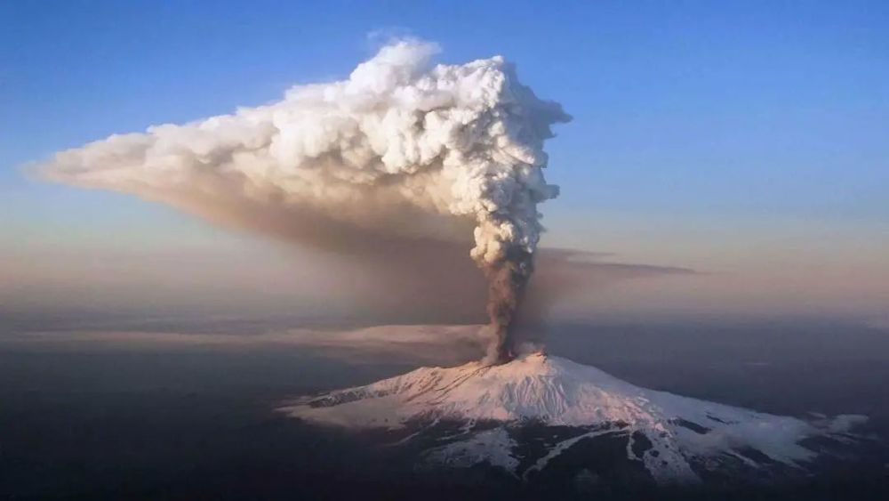 汤加海底火山大喷发的考点整理