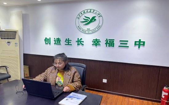 初一(6)班赵彦迪妈妈黄晓霞发言培养孩子的阅读习惯从家庭做起在这样