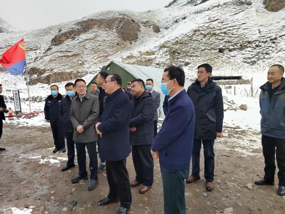 青海林草长制进行时海北州总林草长多杰开展巡林巡草