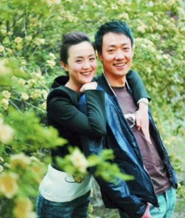 49岁的辛柏青,与妻子相濡以沫29年无绯闻,配得上